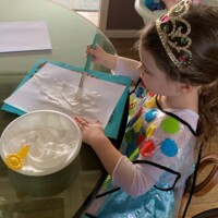 Frozen art activities for the whole family!